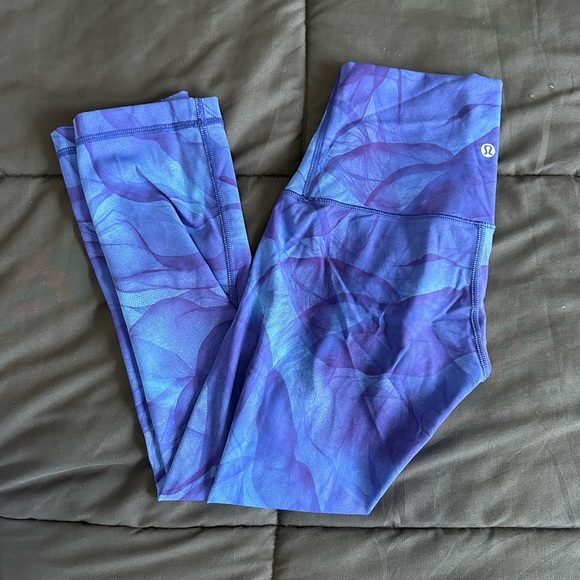Lululemon leggings - Picture 1 of 3